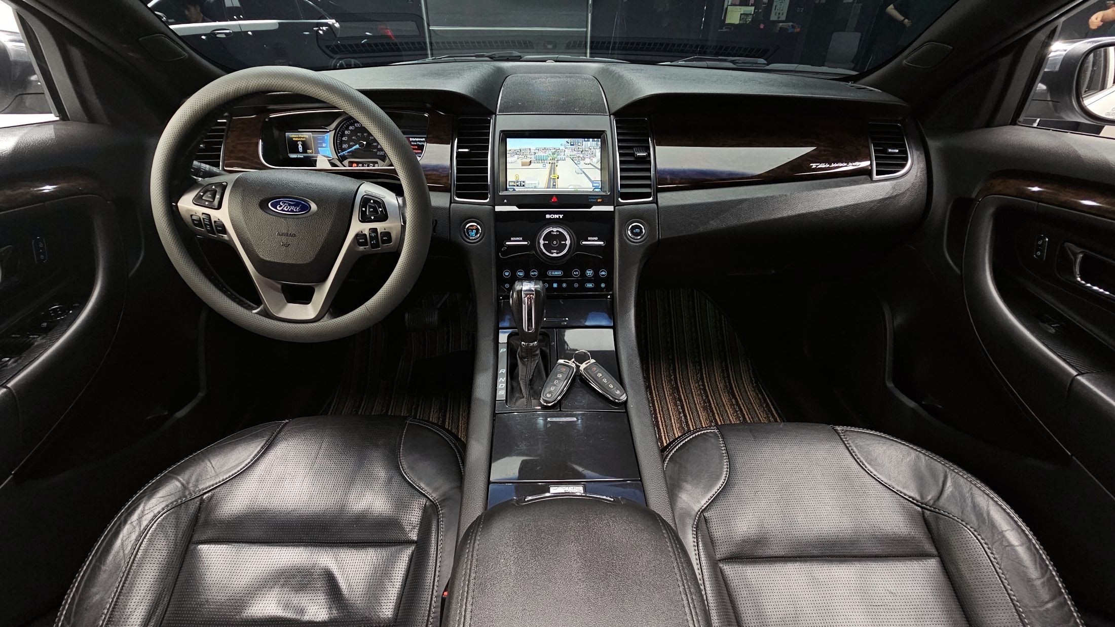 FORD TAURUS 2013