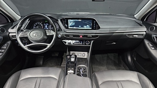 HYUNDAI SONATA DN8 2019
