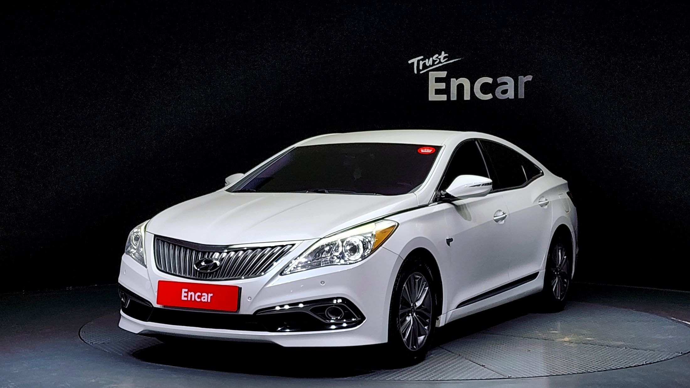 HYUNDAI GRANDEUR HG 2014