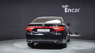 HYUNDAI GRANDEUR HG 2016