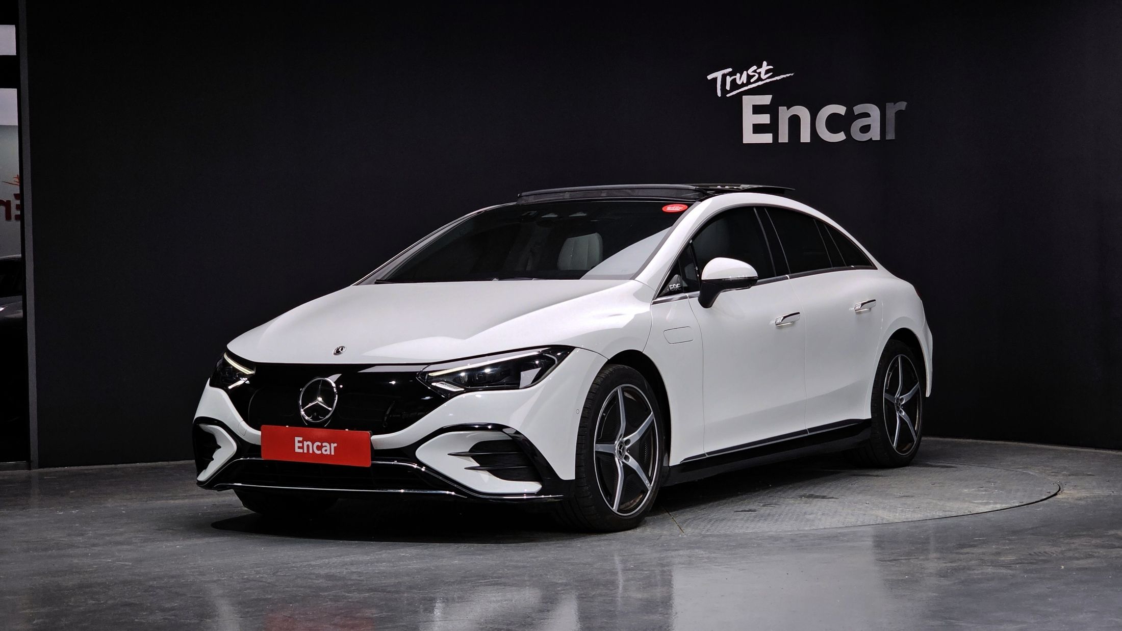 MERCEDES BENZ EQE V295