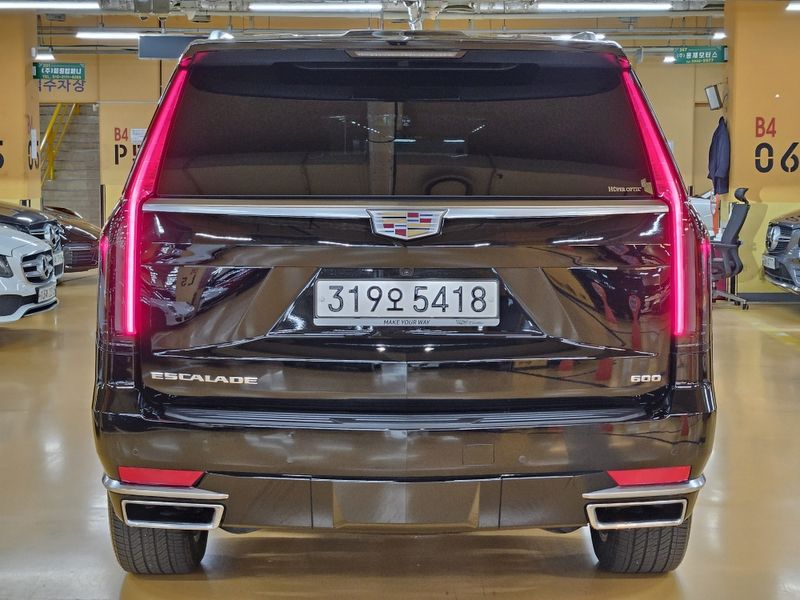 CADILLAC ESCALADE