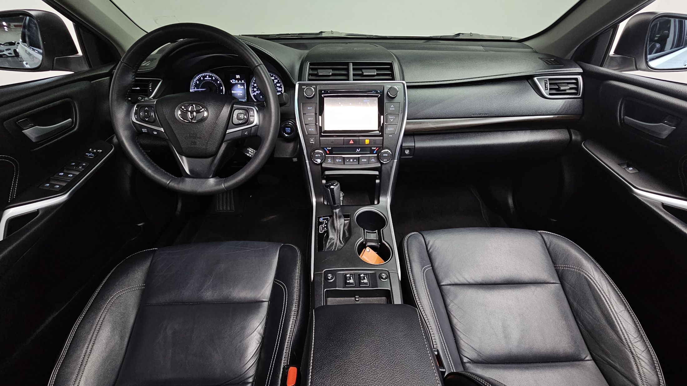 TOYOTA CAMRY 2015