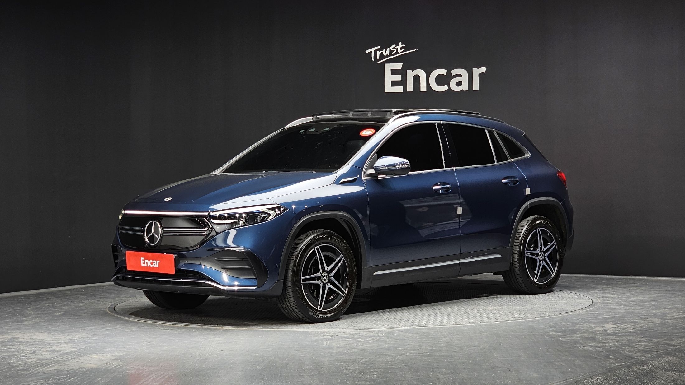 MERCEDES BENZ EQA H243