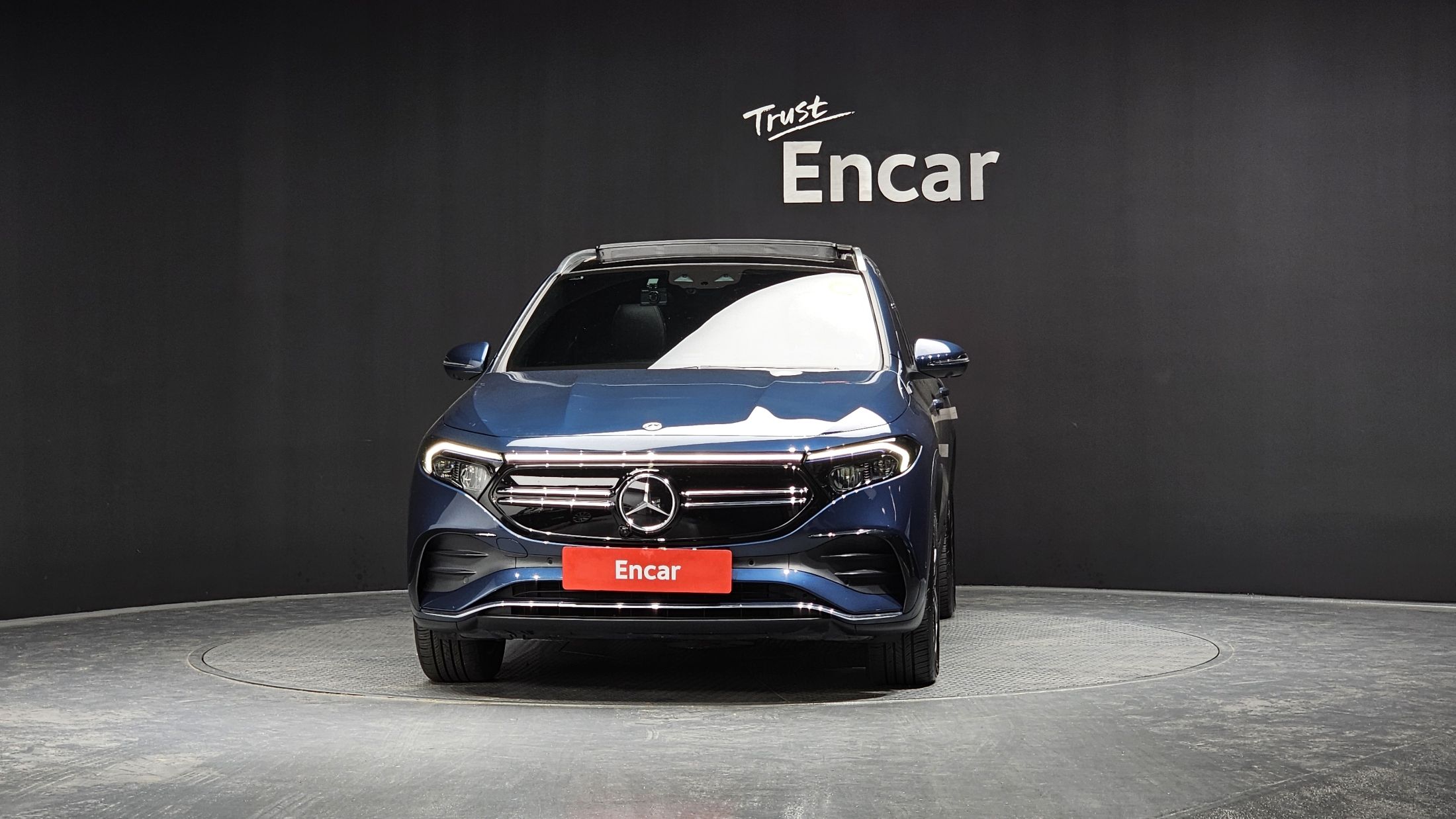 MERCEDES BENZ EQA H243