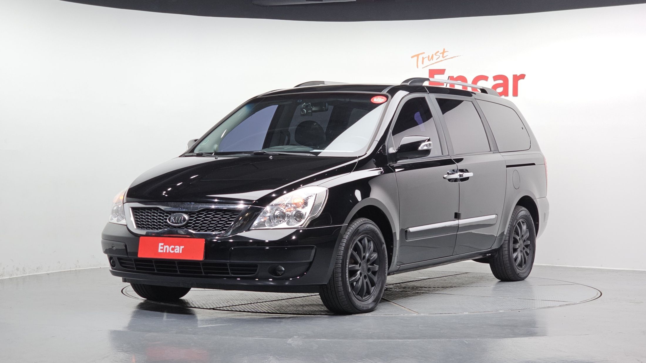 KIA CARNIVAL R