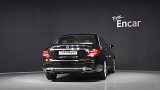 MERCEDES BENZ E-CLASS W213 2016