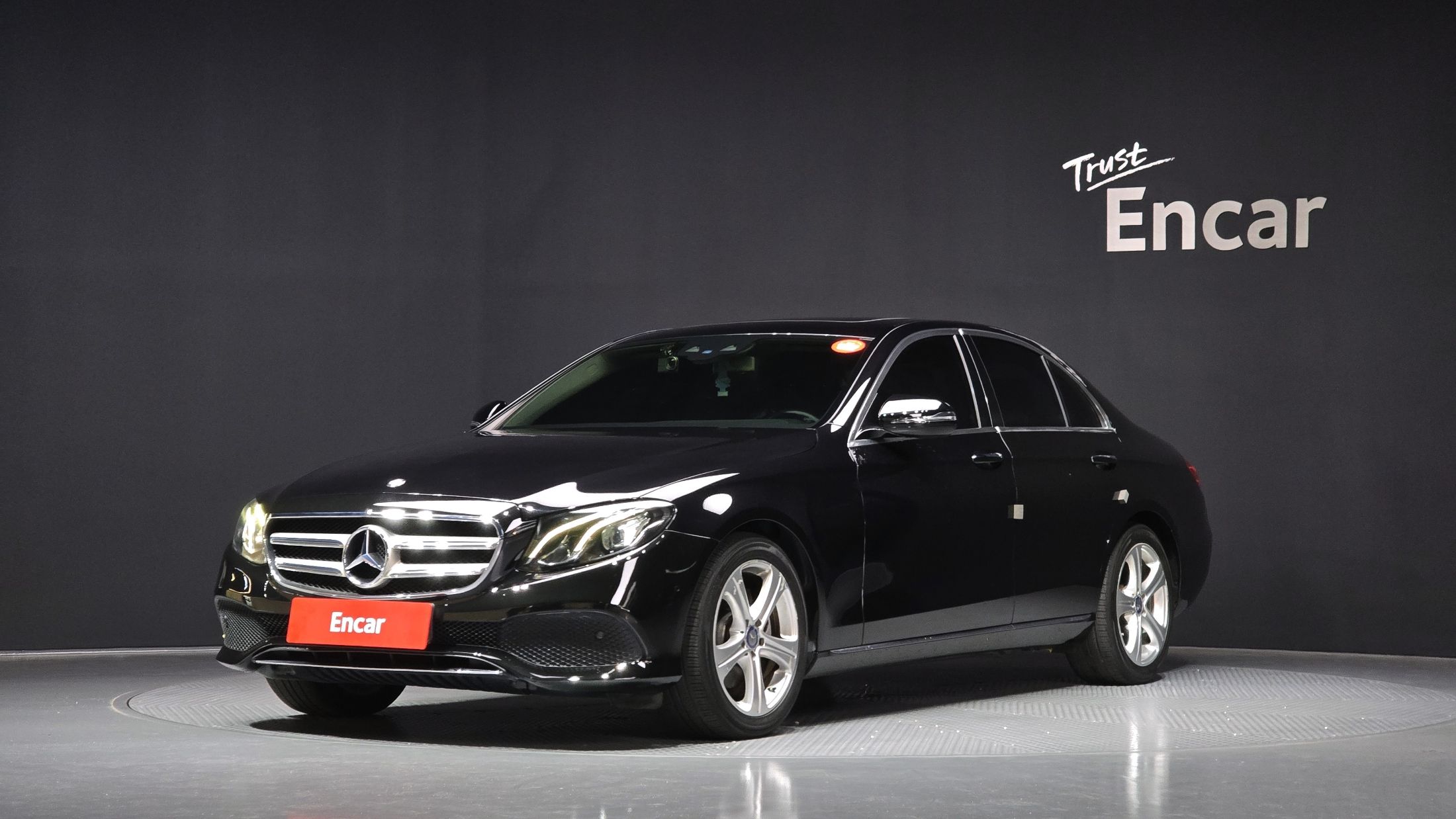 MERCEDES BENZ E-CLASS W213
