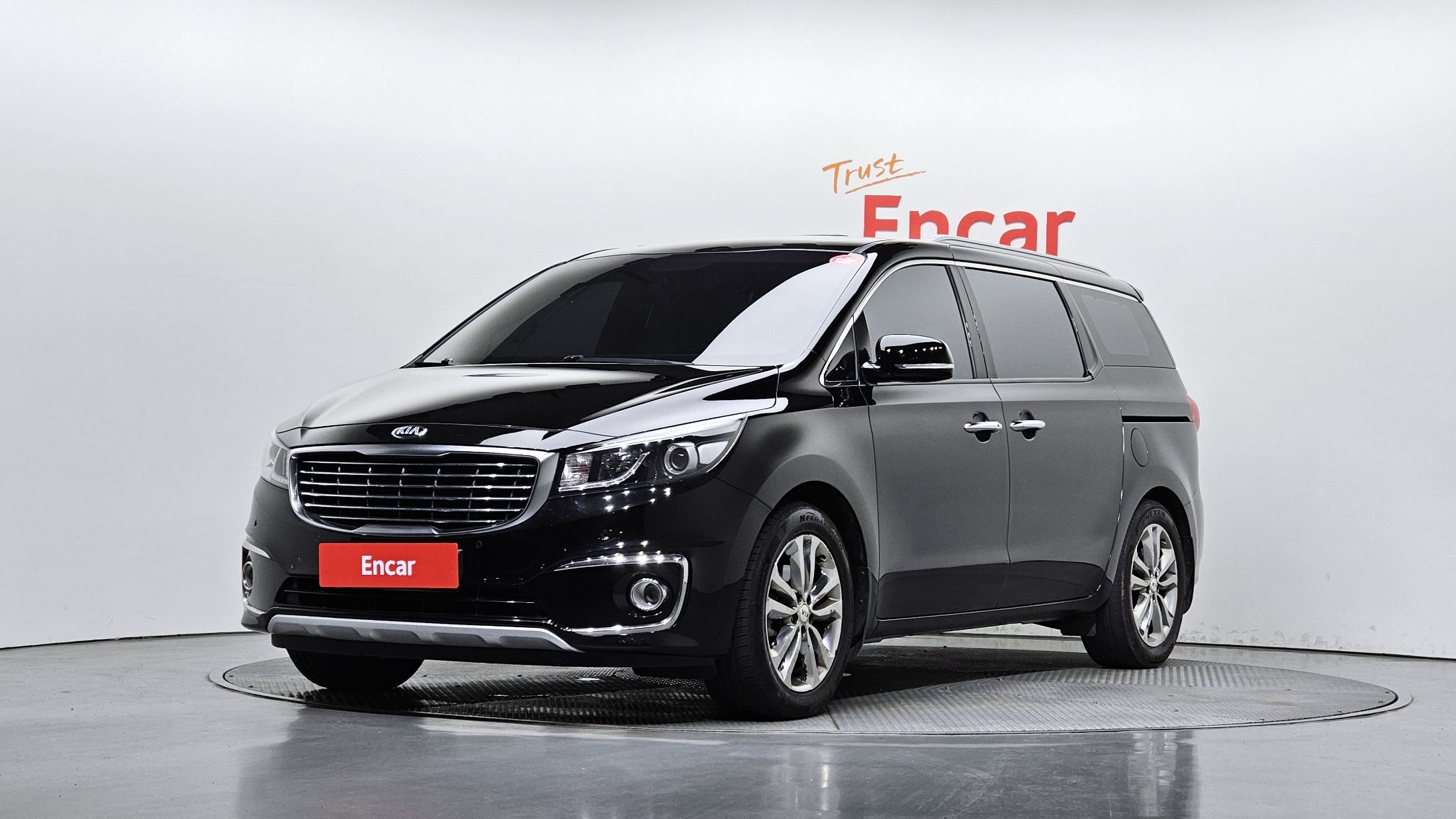 KIA CARNIVAL 2016