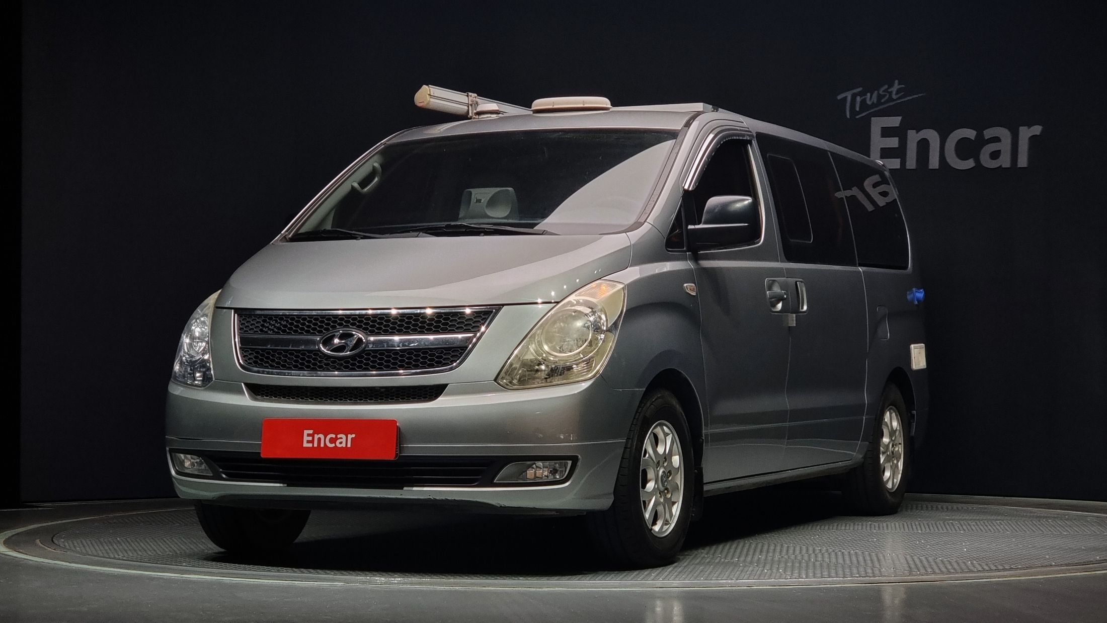 HYUNDAI STAREX GRAND
