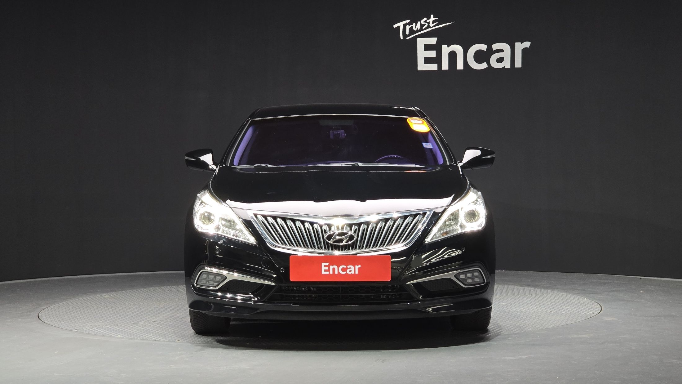 HYUNDAI GRANDEUR HG 2016