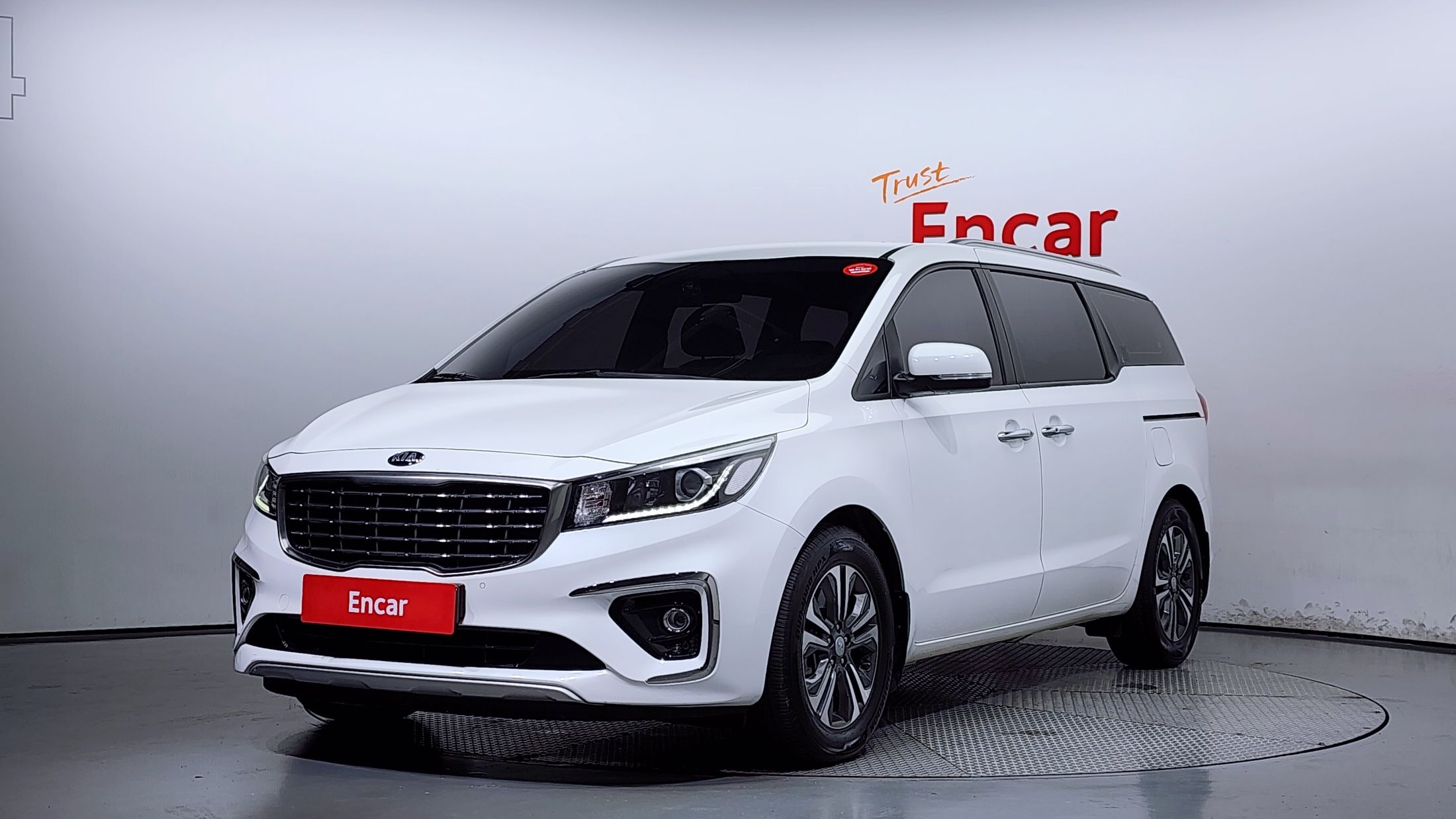 KIA CARNIVAL 2018