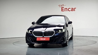 BMW 5-SERIES G60 2023
