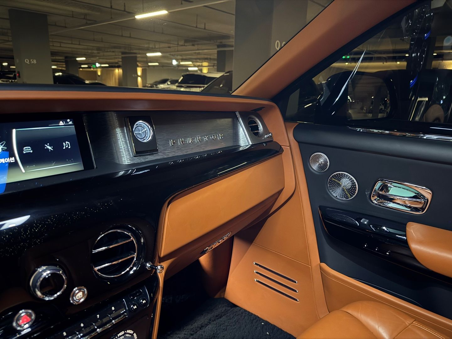 ROLLS ROYCE PHANTOM 2021