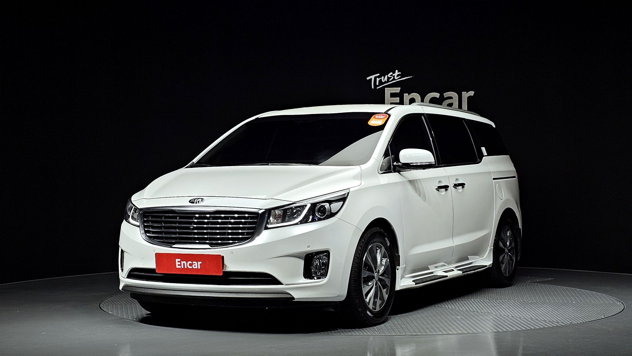 KIA CARNIVAL 2017
