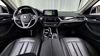BMW 5-SERIES G30 2018