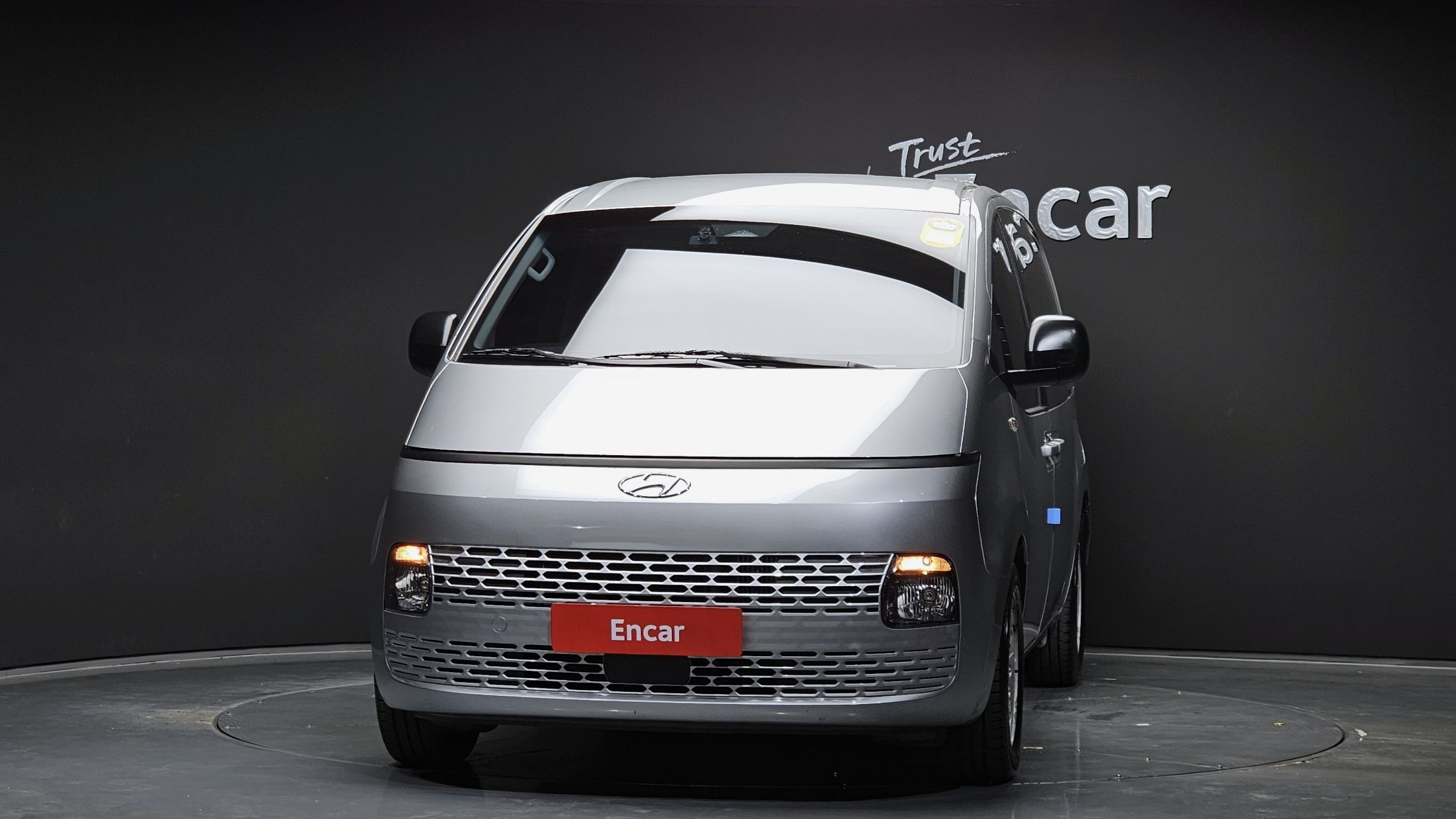HYUNDAI STARIA 2021