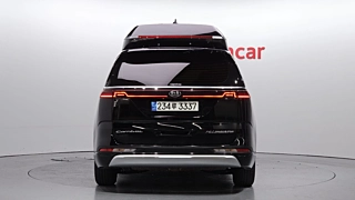 KIA CARNIVAL  4 GENERATION 9 Seater High Limousine 2021