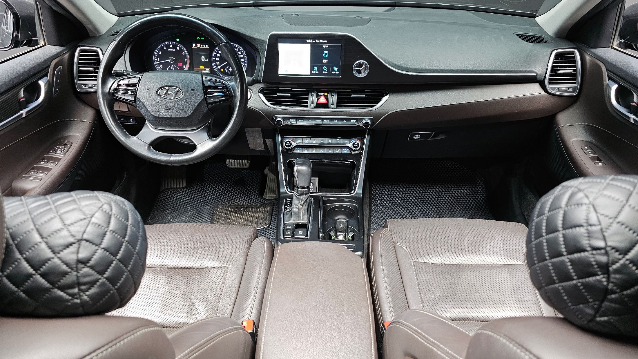 HYUNDAI GRANDEUR IG 2017