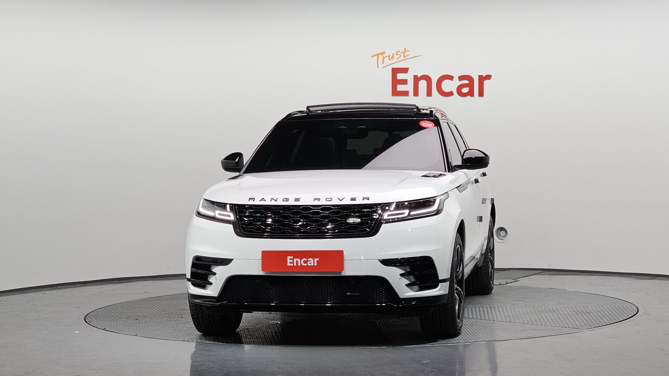 LAND ROVER RANGE ROVER VELAR 2023