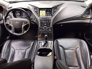 HYUNDAI GRANDEUR HG HYBRID 2016