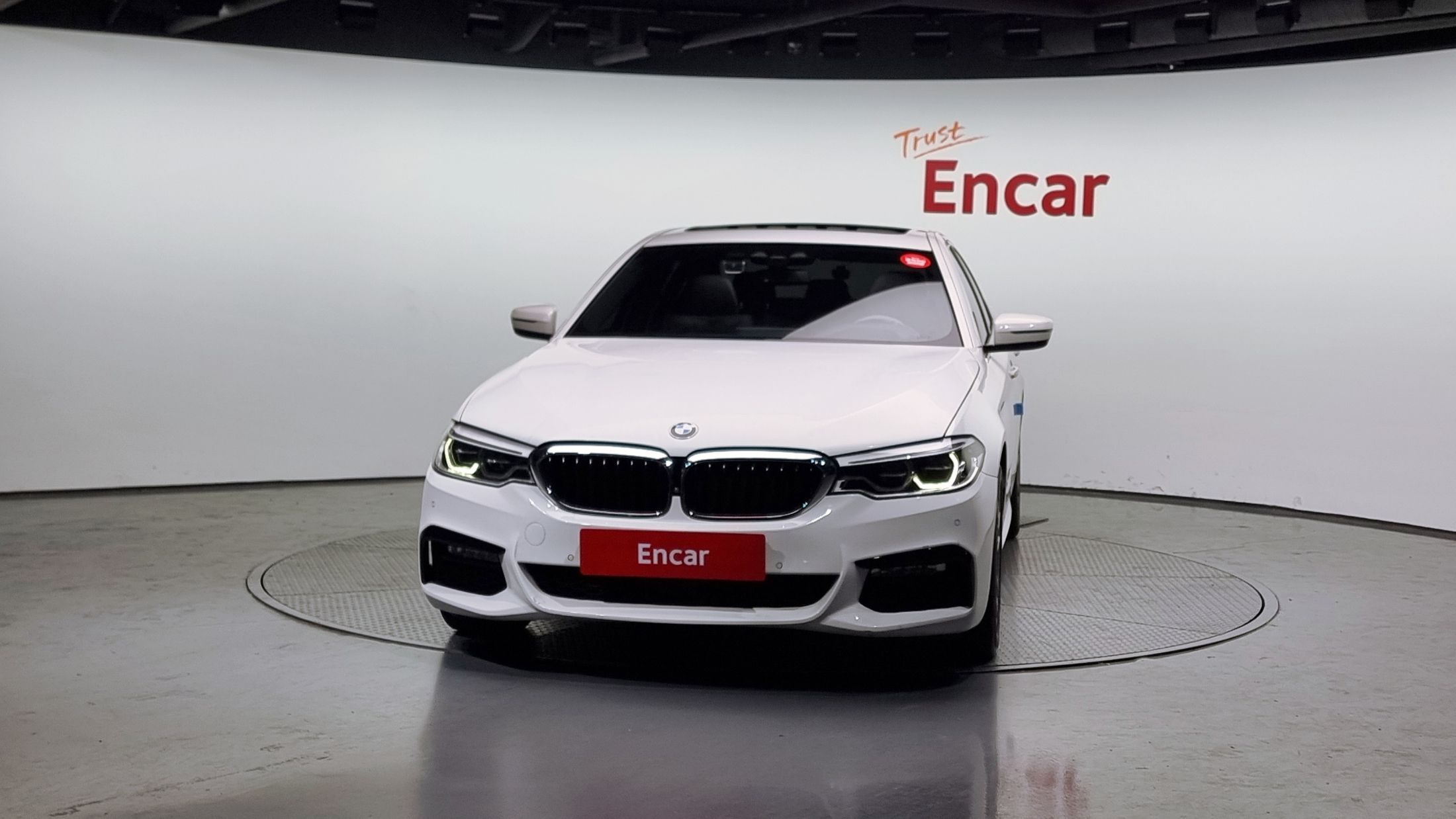 BMW 5-SERIES G30 2018