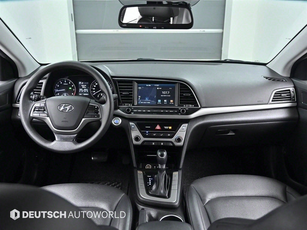HYUNDAI AVANTE AD 2018