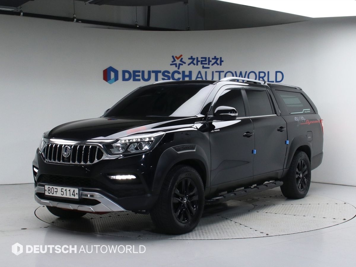 SSANGYONG REXTON SPORTS CAR