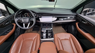 AUDI Q7 4M 2021
