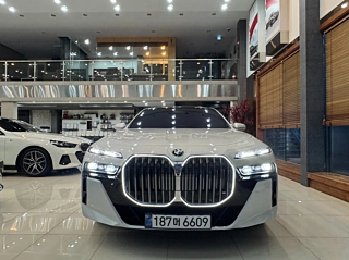 BMW 7-SERIES G70 2024
