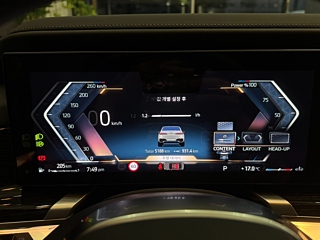 BMW 7-SERIES G70 2024