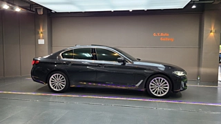 BMW 5-SERIES G30 2023