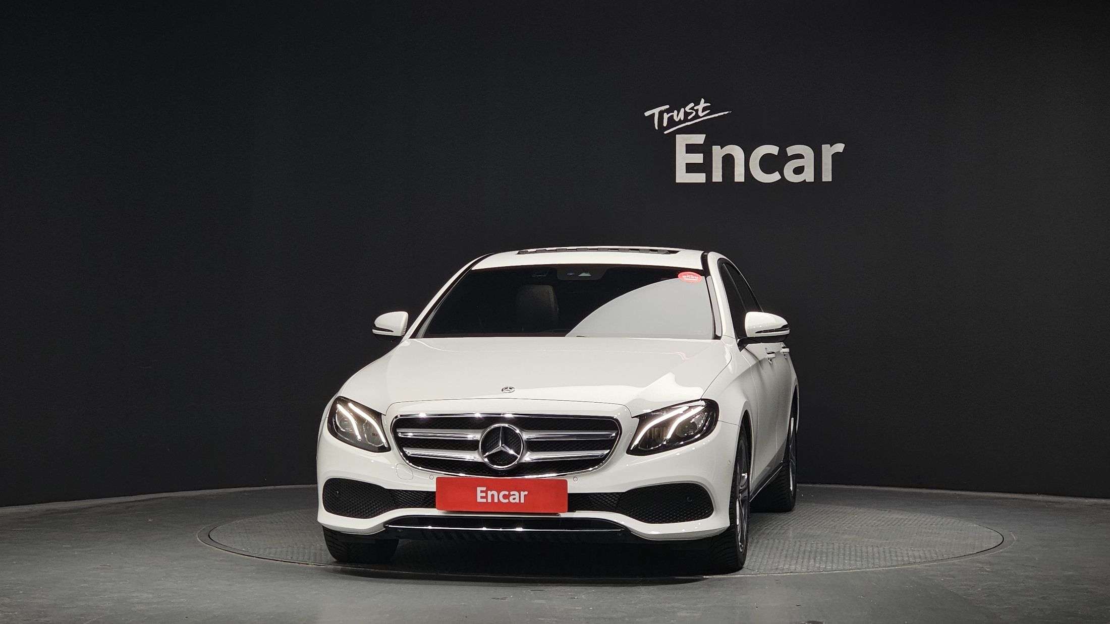 MERCEDES BENZ E-CLASS W213 2018