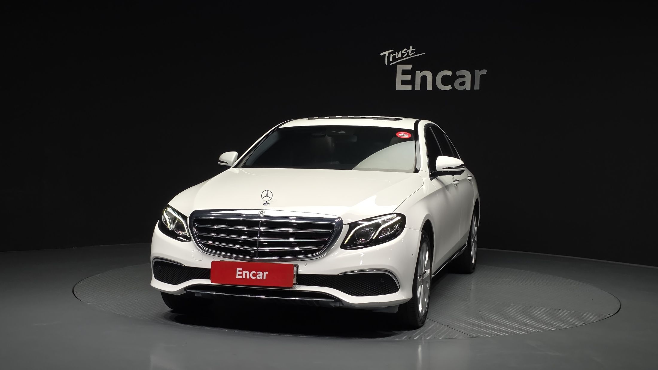 MERCEDES BENZ E-CLASS W213 2018