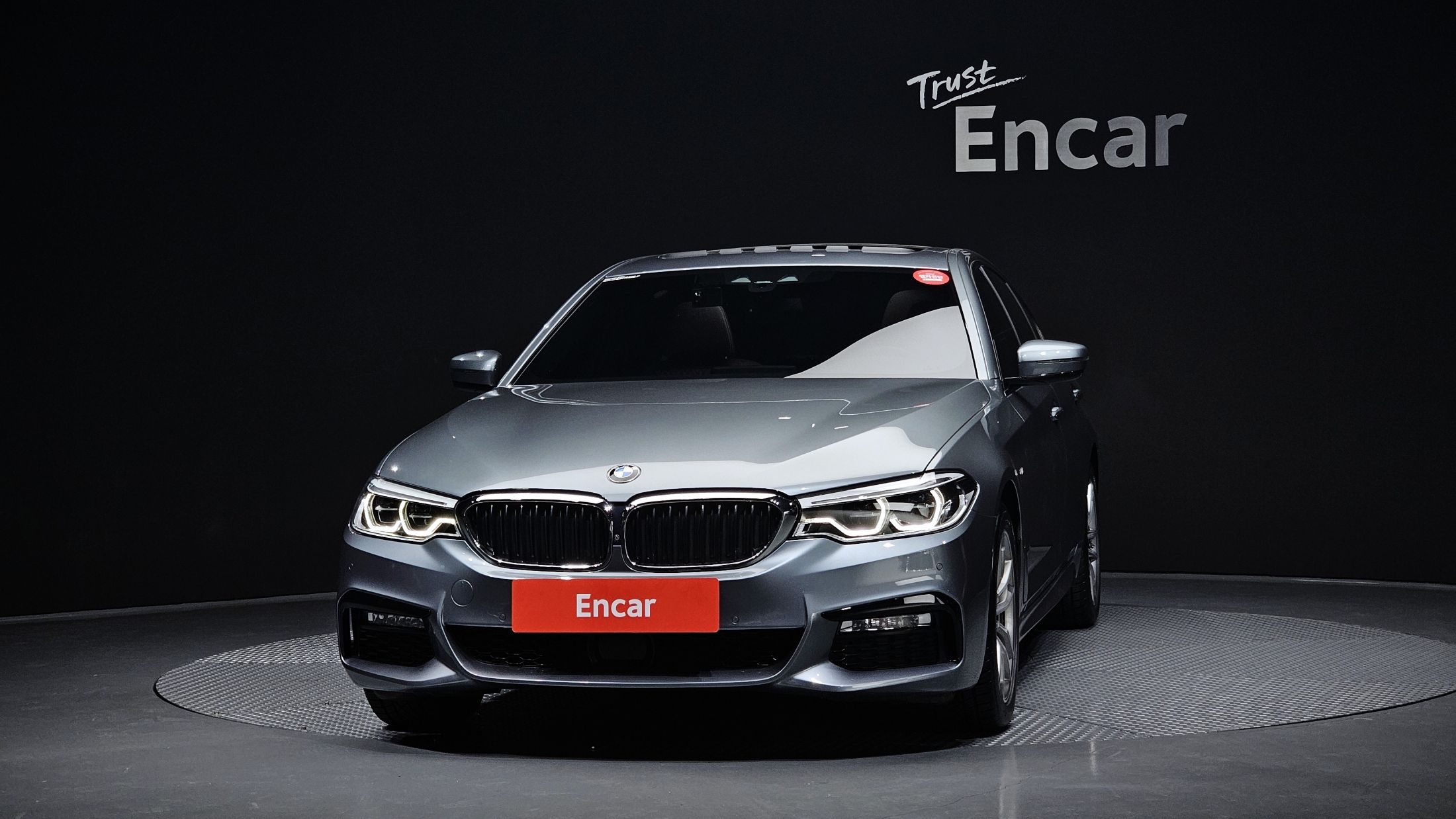 BMW 5-SERIES G30 2017