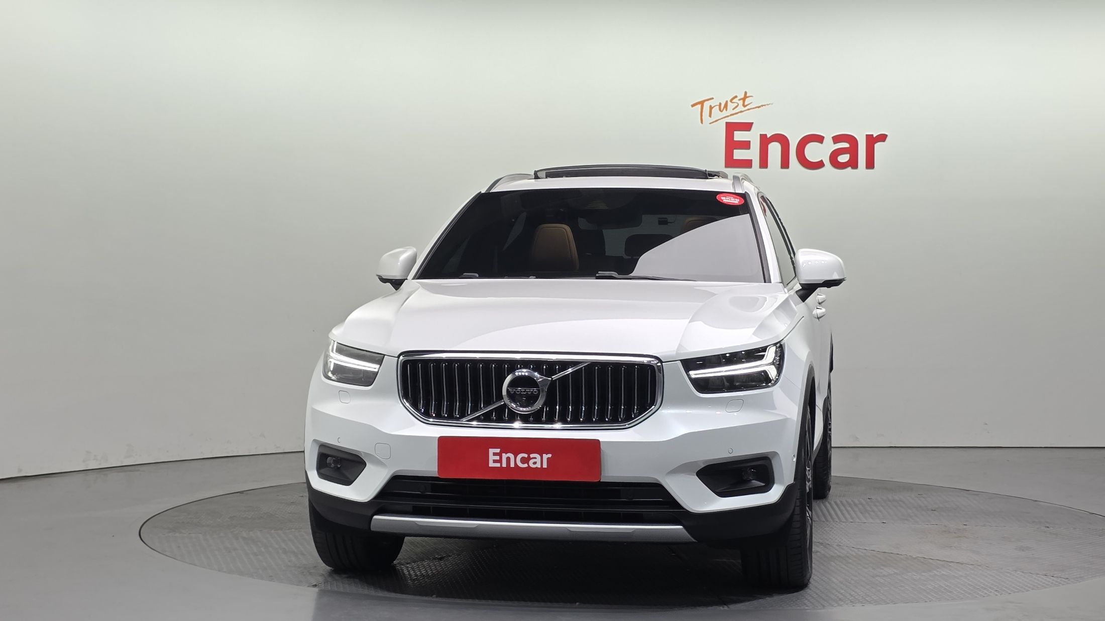 VOLVO XC40 2020