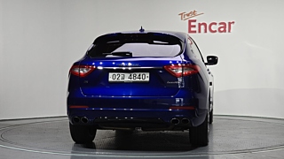 MASERATI LEVANTE 2018