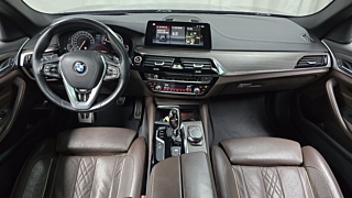 BMW 5-SERIES G30 2018