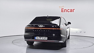 HYUNDAI GRANDEUR HYBRID GN7 2023