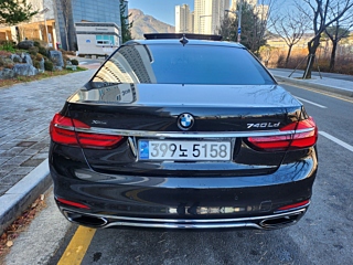 BMW 7-SERIES G11 2016