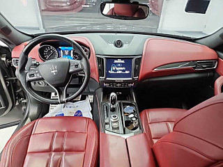 MASERATI LEVANTE 2017