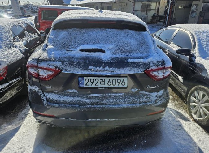 MASERATI LEVANTE 2018