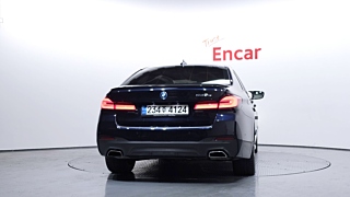 BMW 5-SERIES G30 2021