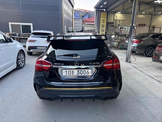 MERCEDES BENZ GLA-CLASS X156 2017