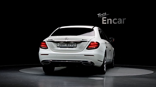 MERCEDES BENZ E-CLASS W213 2019