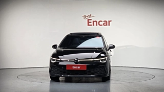 VOLKSWAGEN GOLF 2024