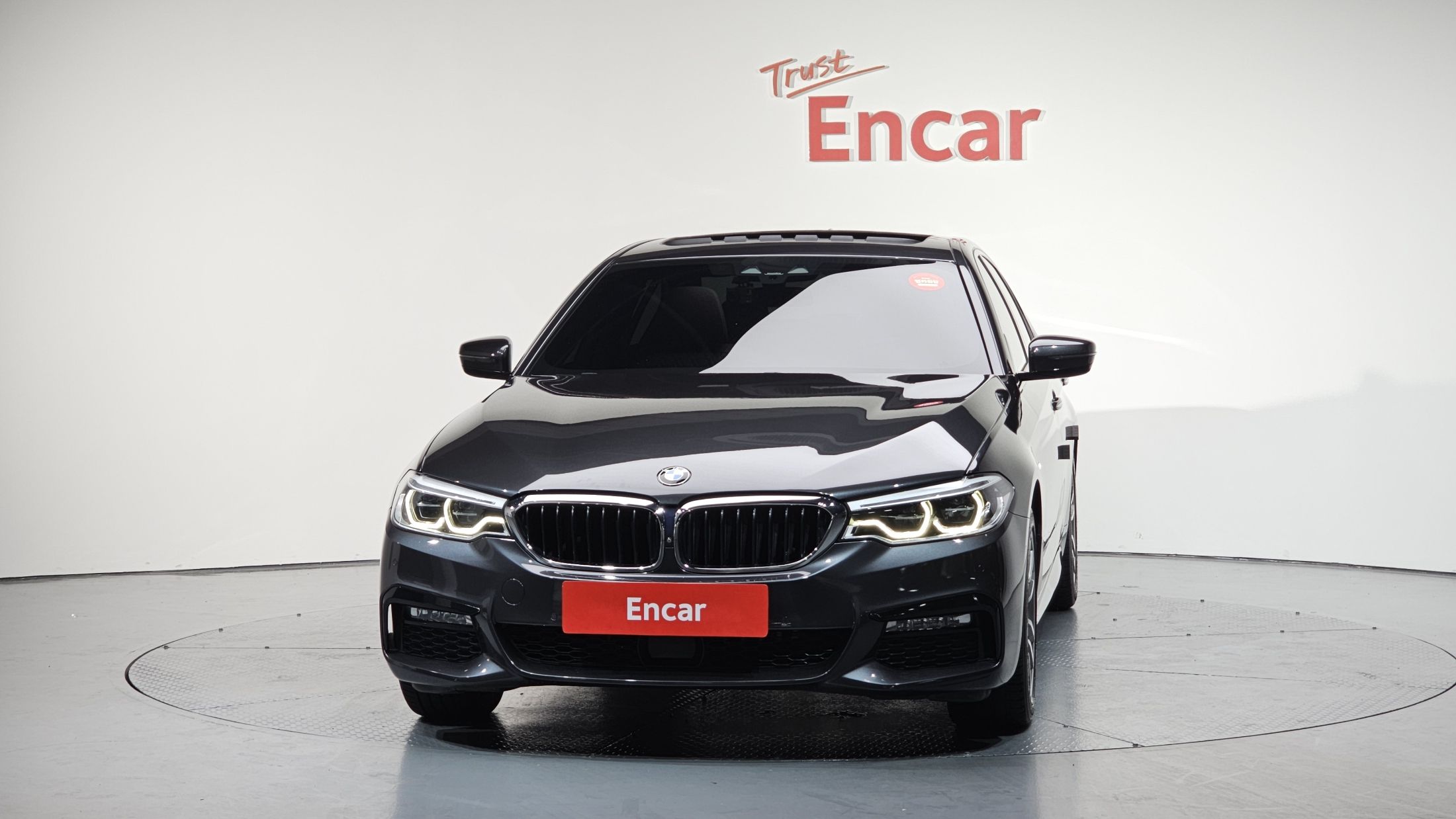 BMW 5-SERIES G30 2017