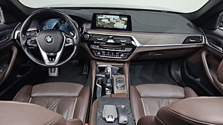 BMW 5-SERIES G30 2017