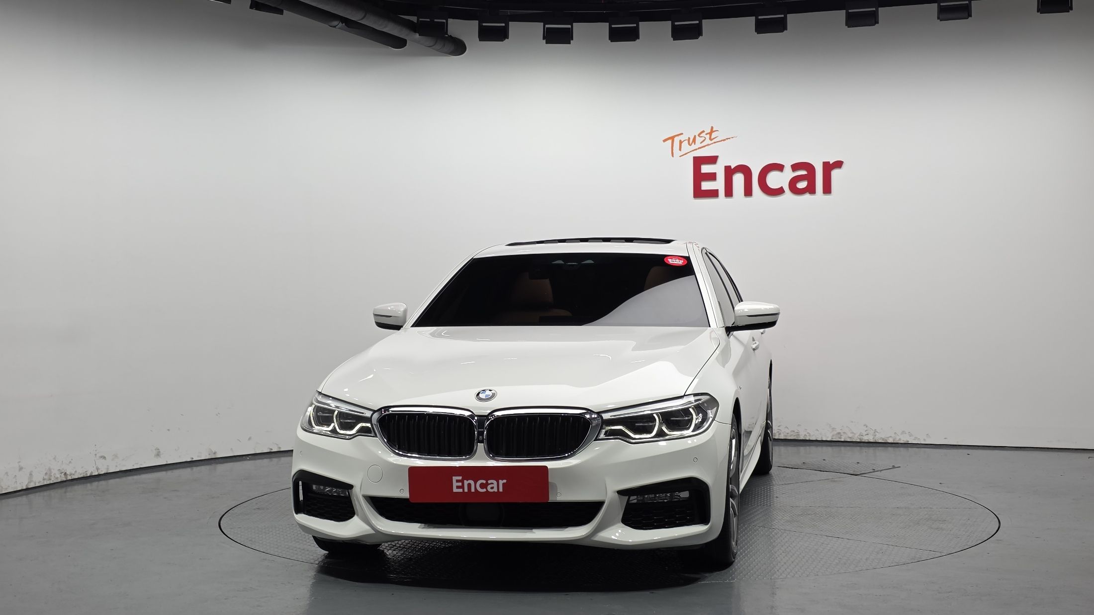 BMW 5-SERIES G30 2017