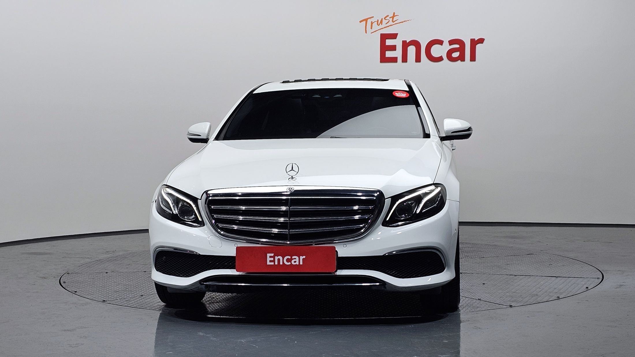 MERCEDES BENZ E-CLASS W213 2017